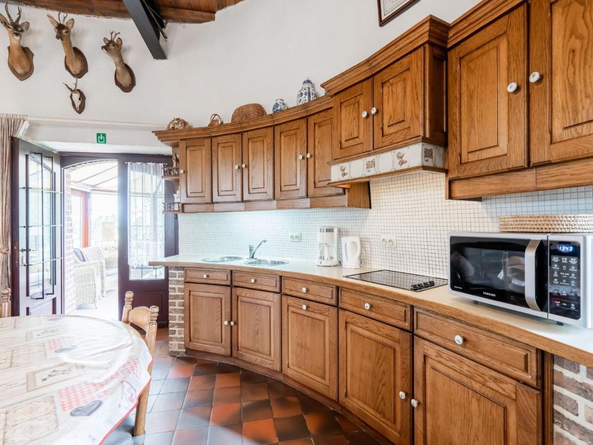 Stunning Holiday Home In Oombergen With Terrace And Garden Zottegem Esterno foto