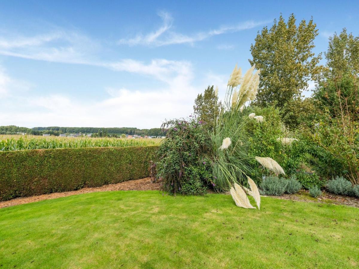 Stunning Holiday Home In Oombergen With Terrace And Garden Zottegem Esterno foto