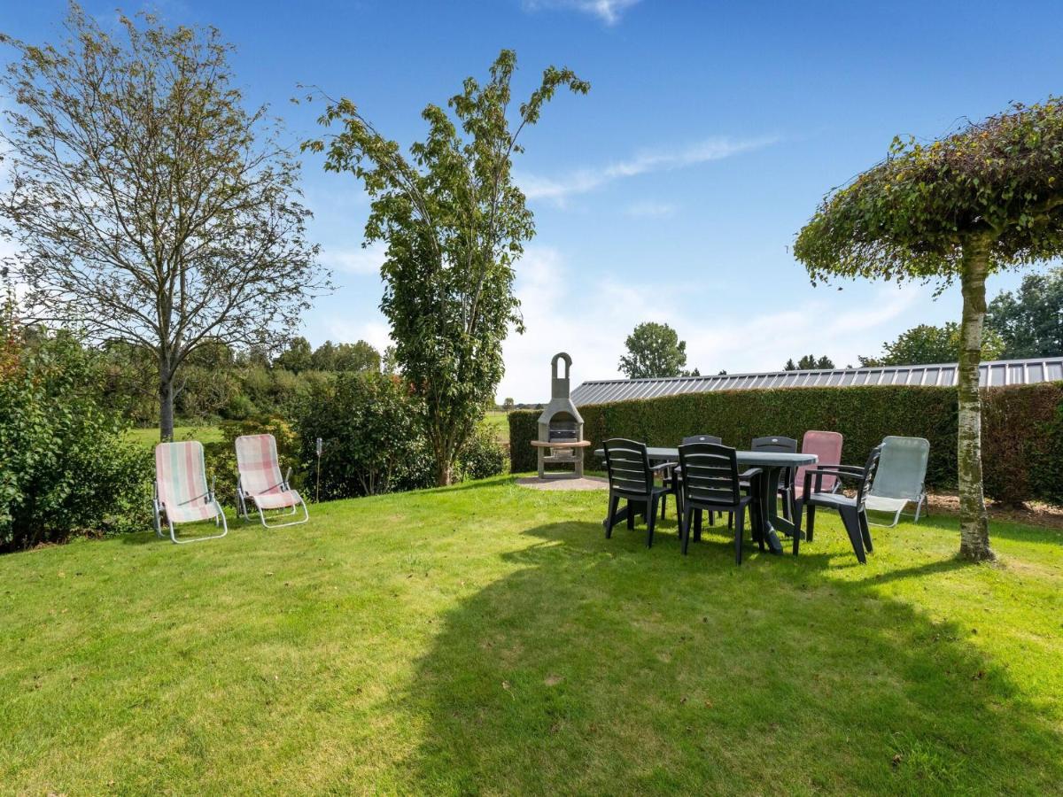 Stunning Holiday Home In Oombergen With Terrace And Garden Zottegem Esterno foto