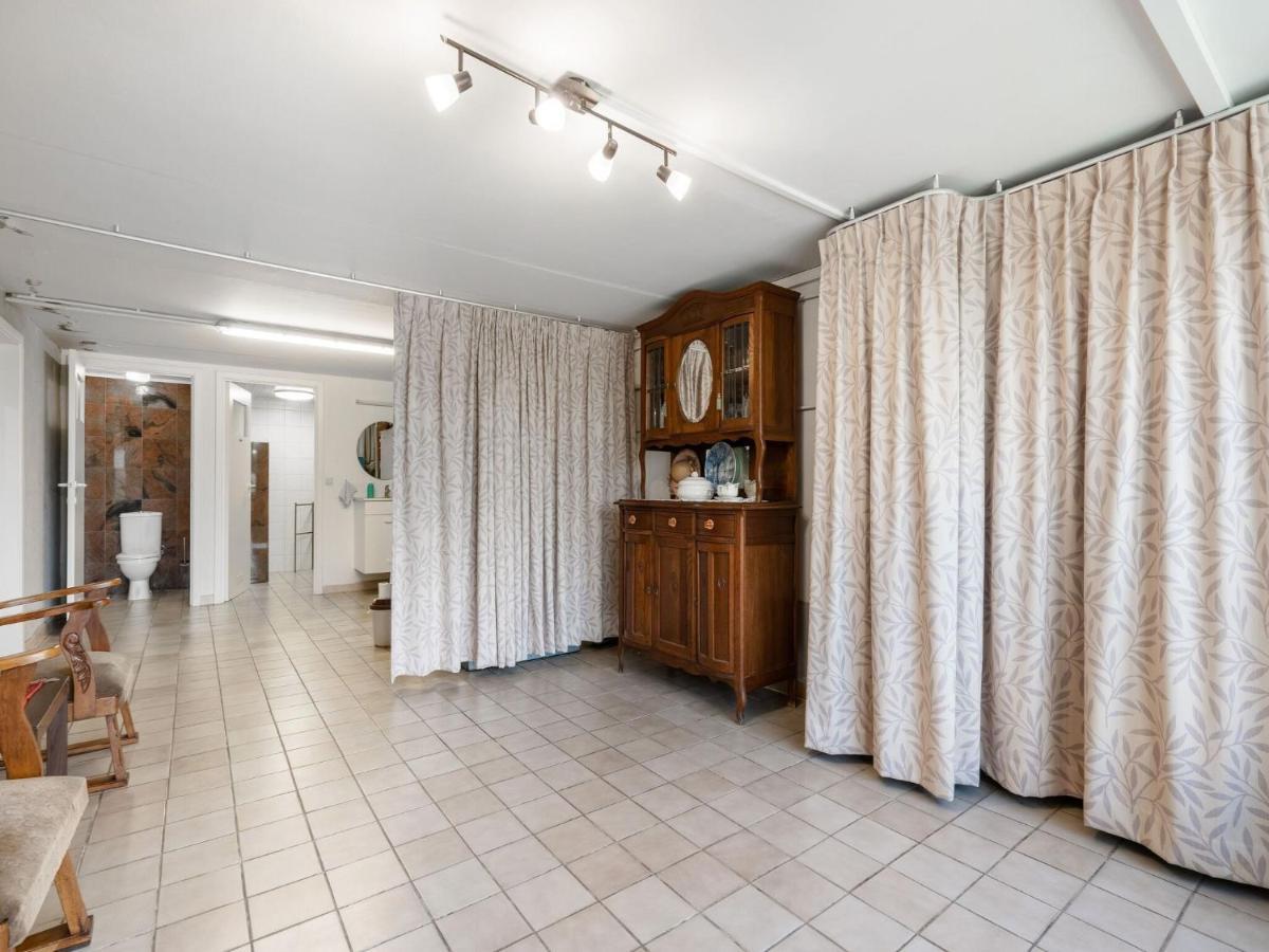 Stunning Holiday Home In Oombergen With Terrace And Garden Zottegem Esterno foto