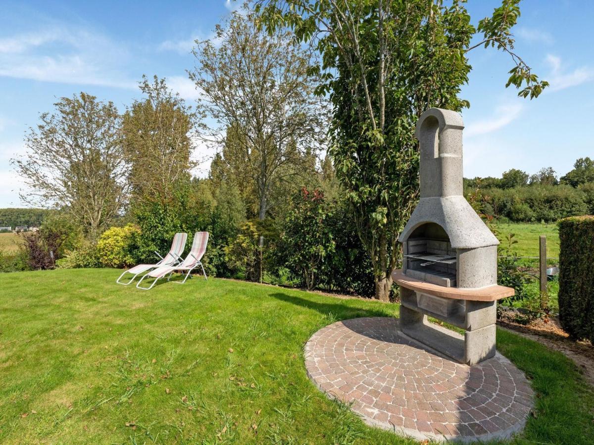 Stunning Holiday Home In Oombergen With Terrace And Garden Zottegem Esterno foto